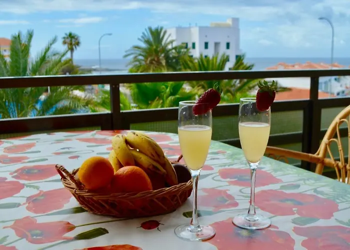 Sunflower Puerto de Santiago (Tenerife)